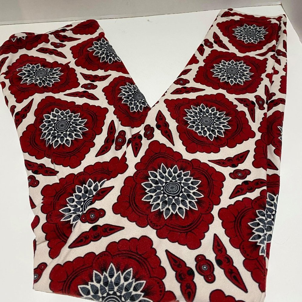 LuLaRoe Red & White w/Blue Flower One Size Legging